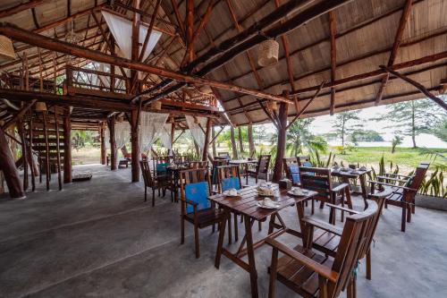 Étterem, The Moken Eco Village near Surin Nemzeti Park