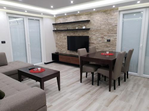 Divcibare Golden Luxx Apartman in ดิฟชิบาเร่