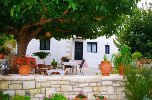 Chrisa Holiday Home gîte à louer Alfá