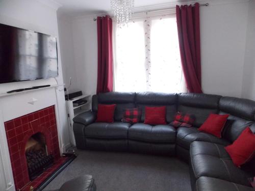 Ocean House - Weymouth - image 2