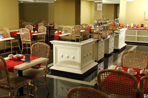 餐廳, 特雷維電子商務酒店 (Trevi Hotel e Business) in 其他