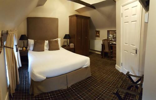 The White Hart Hotel Room Type - Classic Double Room