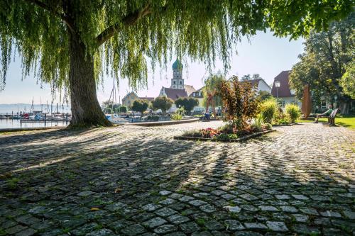 Bodenseeromantik - Wasserburg bis 6 Personen - 2 Balkone 263m von Wasserburg (Bodensee) entfernt
