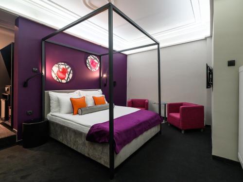 Deluxe Double Room with Extra Bed