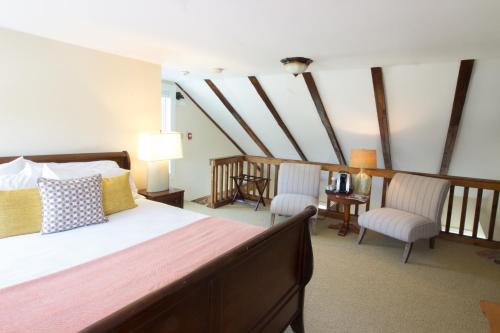 227424042 Kedron Valley Inn