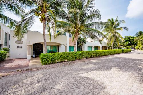 Villa with Sea View image 3
