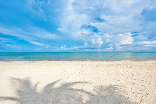 Villa with Sea View image 1