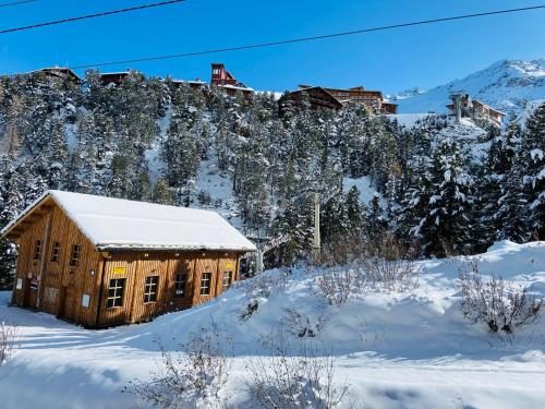 ALPS les ARCS 1950 Prince des Cimes, ski-in out,swimming pool, sauna, shoes dryer