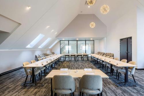 Sure Hotel by Best Western Arras Nord - image 12