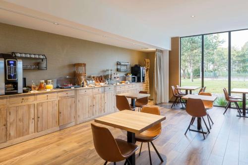 Sure Hotel by Best Western Arras Nord - image 3