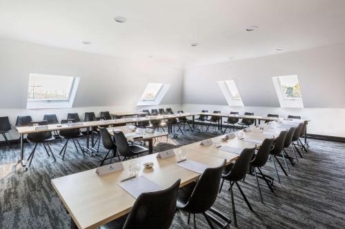 Sure Hotel by Best Western Arras Nord - image 2