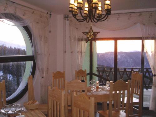 Restaurant, Pension Valea Mariei in Rânca - Novaci