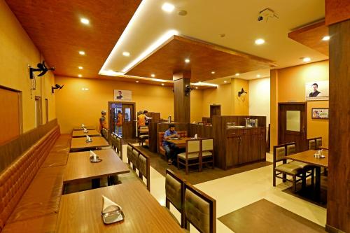 Restaurant, Hotel Wilton Wayanad in Sultan Bathery
