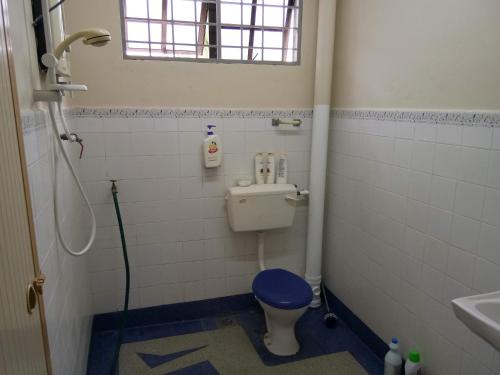2725 Homestay