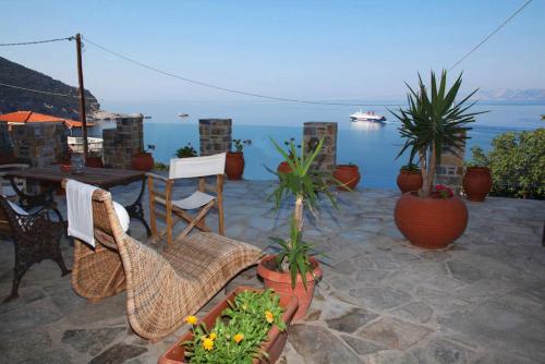  Studios Milos Skopelos-Where the Sea Meets the Sky in Skopelos