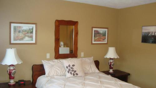 Snow Creek Inn