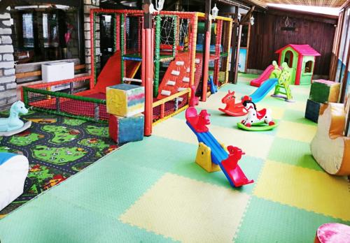 Játszótér, Makaza Complex in Momchilgrad