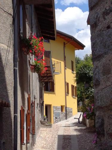 Casa Ramus Valle Camonica a 30 km dal Passo Tonale - Edolo