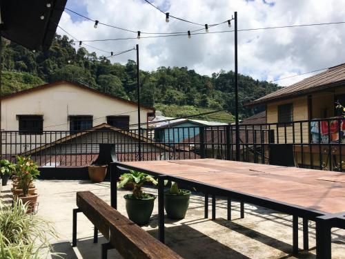 Balcony/terrace, Wogoxette Upstairs, A Private Kampung Stay In Cameron Highlands in Kuala Terla