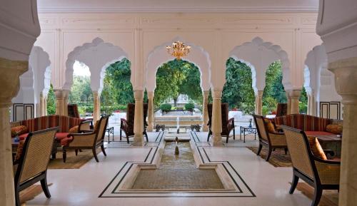 ห้องส่วนกลางสำหรับนั่งเล่น/ดูทีวี, ศาโมเท พาฆะ (Samode Bagh) in สามท