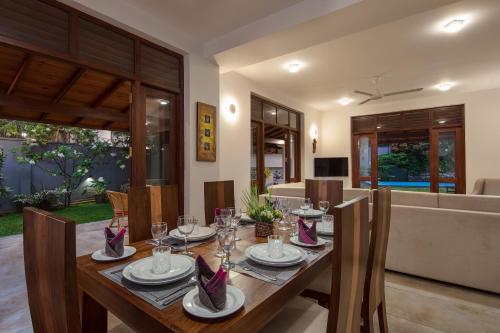 Ballarat Luxury Villa - Hikkaduwa - image 2