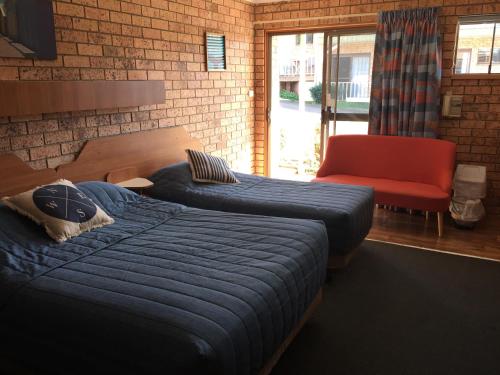 Whale Fisher Motel in Eden