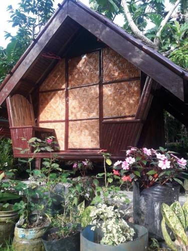 LHOYJEAN Garden Hostel in Batuan