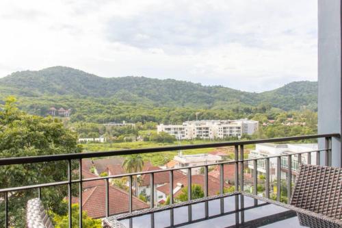 Nai Harn Beach The Windy Lake View 2 Bed A4 Nai Harn Beach The Windy Lake View 2 Bed A4