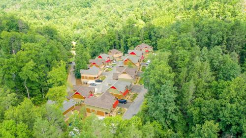 Misty Mountainside chalet - image 14