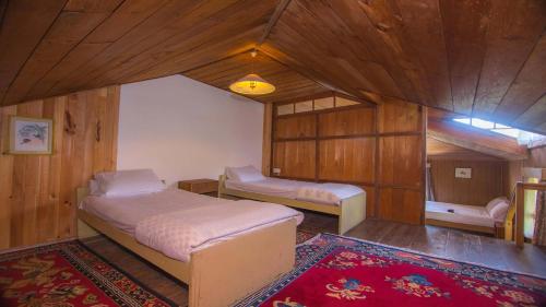 The Orchid Glade by Vista Rooms