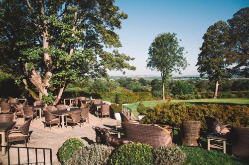 The Feathered Nest Inn, Bledington, Oxfordshire