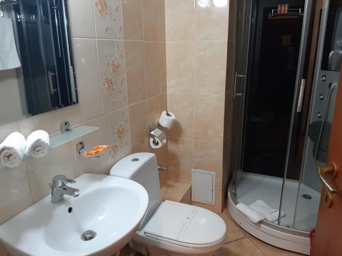 Hotel Condor - image 5