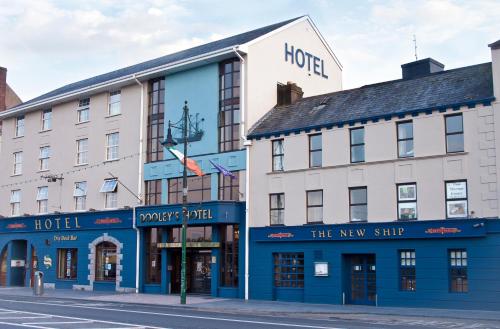 Dooley's Hotel - main image