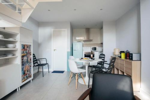 RETIRO Apartment II - image 9