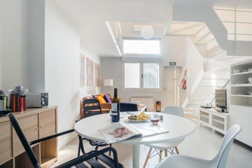 RETIRO Apartment II - image 11