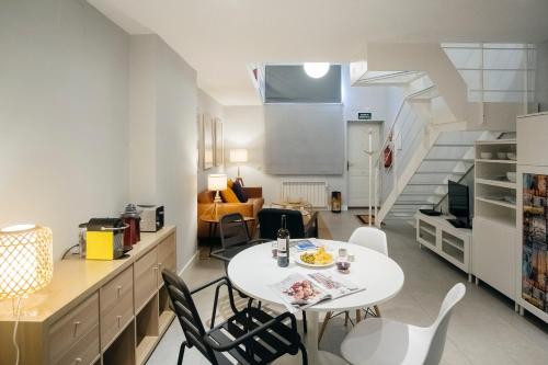 RETIRO Apartment II - image 7