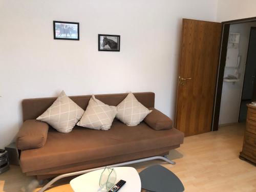 One-Bedroom Apartment image 5