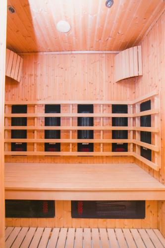 Szauna, Акку in Saryarka Negyed