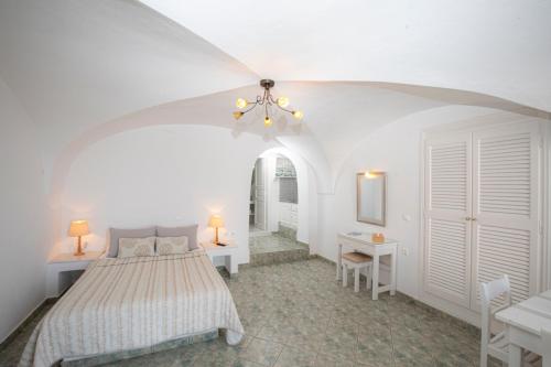 Santorini View Studios - Firostefani Caldera - image 11