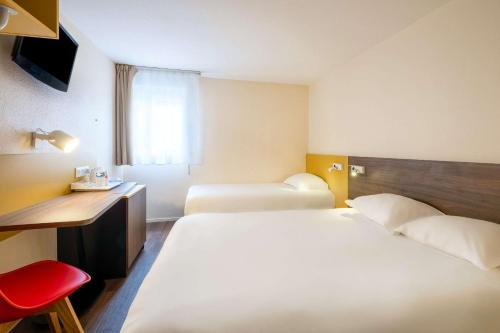 Comfort Hotel Lille Lomme Kyriad Lille Ouest - Lomme is perfectly located for both business and leisure guests in Capinghem. Featuring a satisfying list of amenities, guests will find their stay at the property a comfortable o