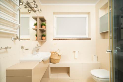 Deluxe Apartment (2 Adults) image 10