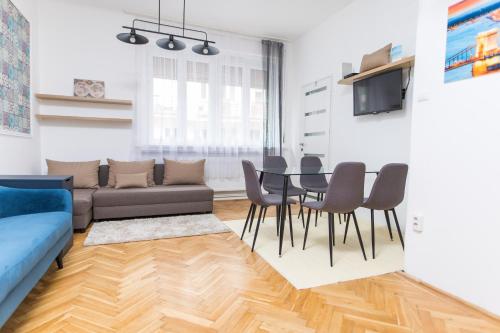  Art Mosaic Homey Apartment in Budapest