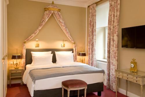 room detail thumbnail 0