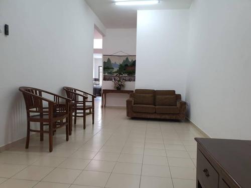 Homestay Kak Long Balok