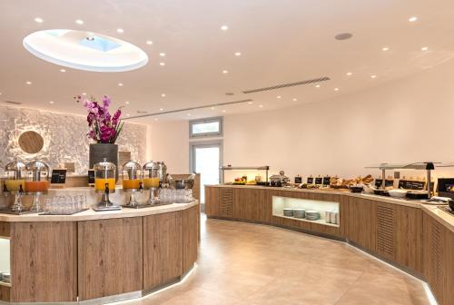 聖托里尼卡斯捷利度假村 (Santorini Kastelli Resort) in 卡馬力