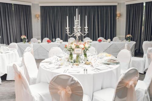Hollin House Hotel - image 2