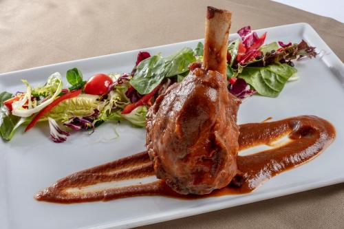 Hotel Charles - image 9