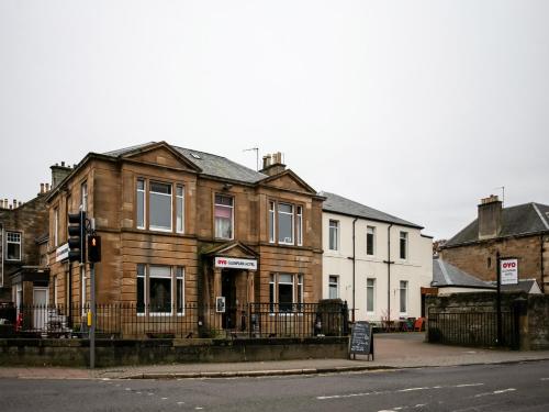 OYO Glenpark Hotel, Ayr Central