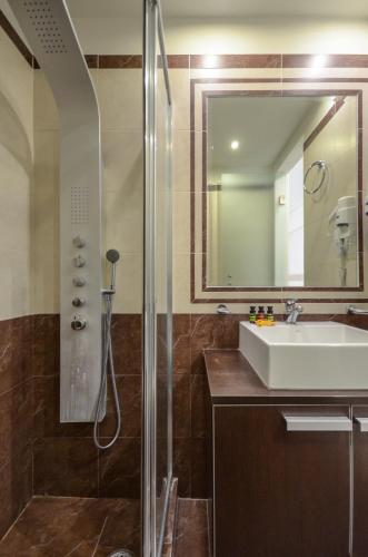Aeolis Boutique Hotel - image 13