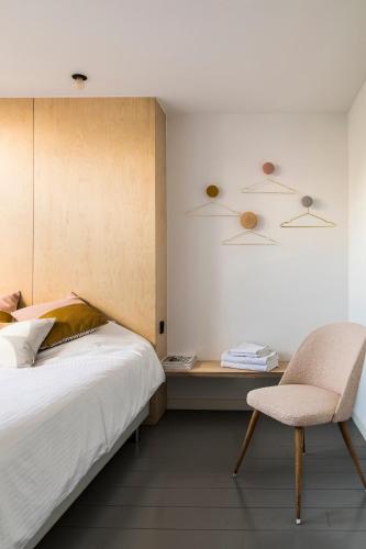Canopée guesthouse Room Type - King Room